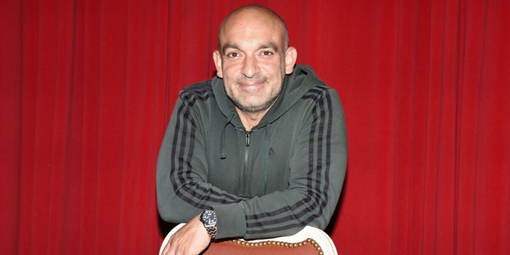 Ehefrau von Django Asül: Einblicke in ihr Leben und die Familie -  hamburggerat.de