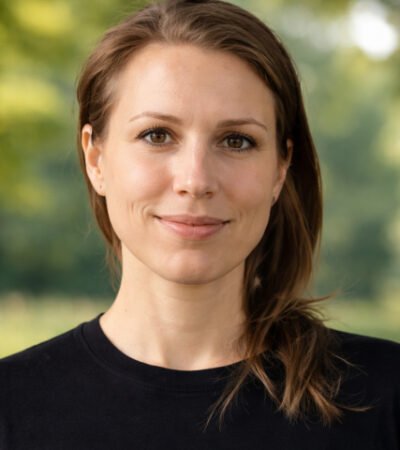 Josefine Cox